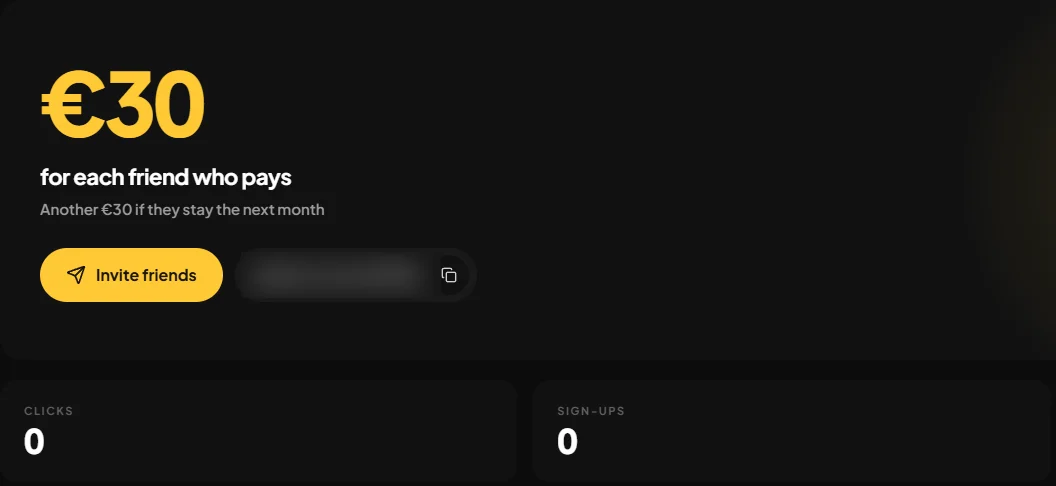 The Invite a friend page in Prop Firm Armour: €30 for each friend who pays, another €30 if they stay the next month, the Invite friends button next to your link, and the counters for clicks and sign ups